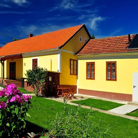 Kis-balatoni Oekoporta Zalaszabar